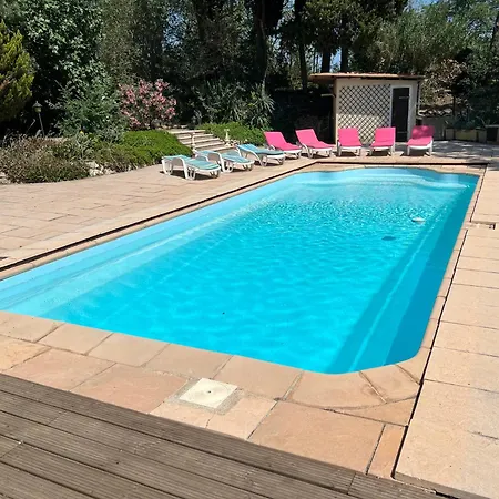 Domaine De Favette *